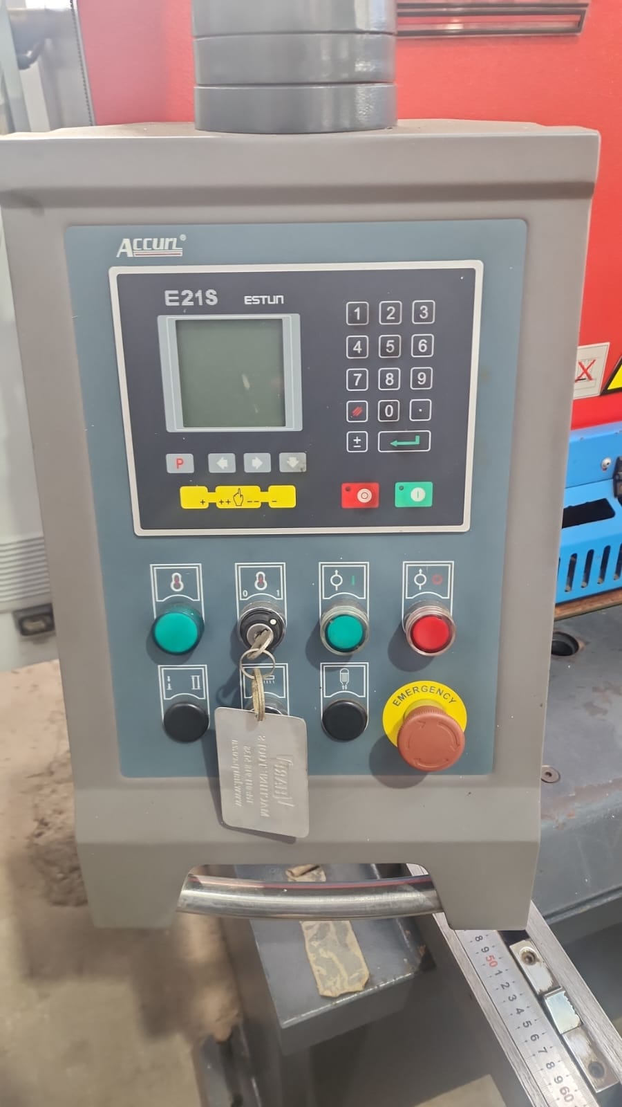 6mm_x_3200mm_Hydraulic_guillotine_Ezi_control_3.jpg