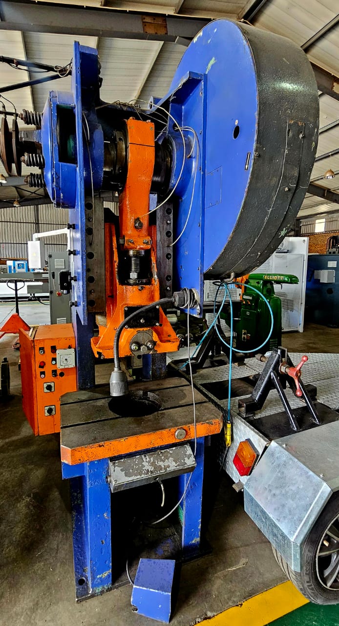RIJVA 63 TON ECCENTRIC PRESS